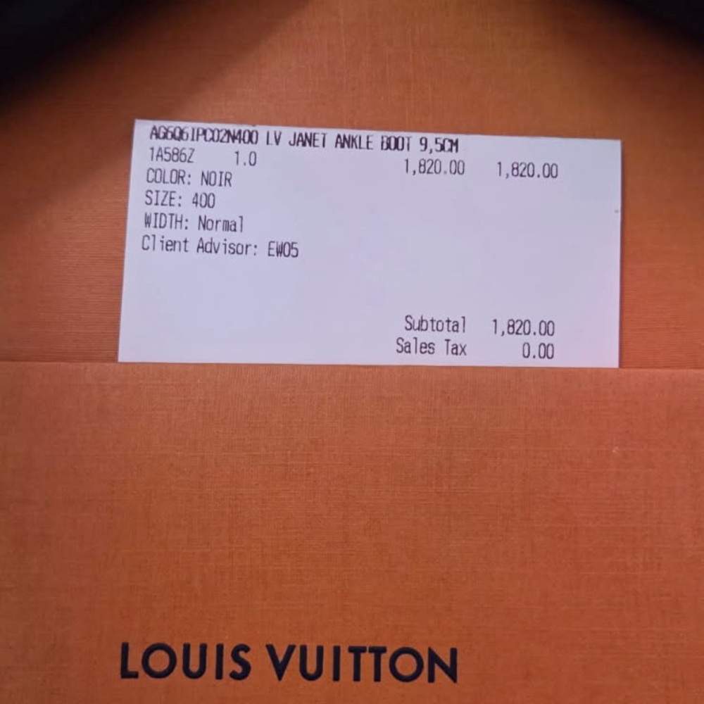 Louis Vuitton Black Leather Boots with Monogram Heel - Picture 4 of 8
